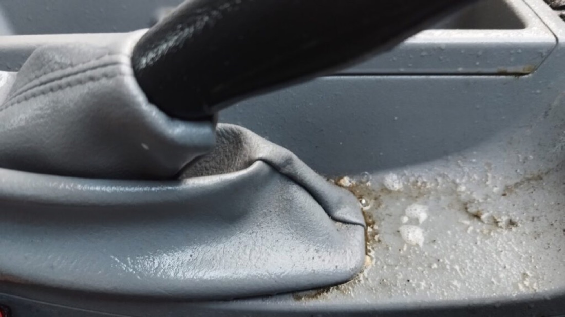 interior-car-valeting-service-ecoverde-valeting-service