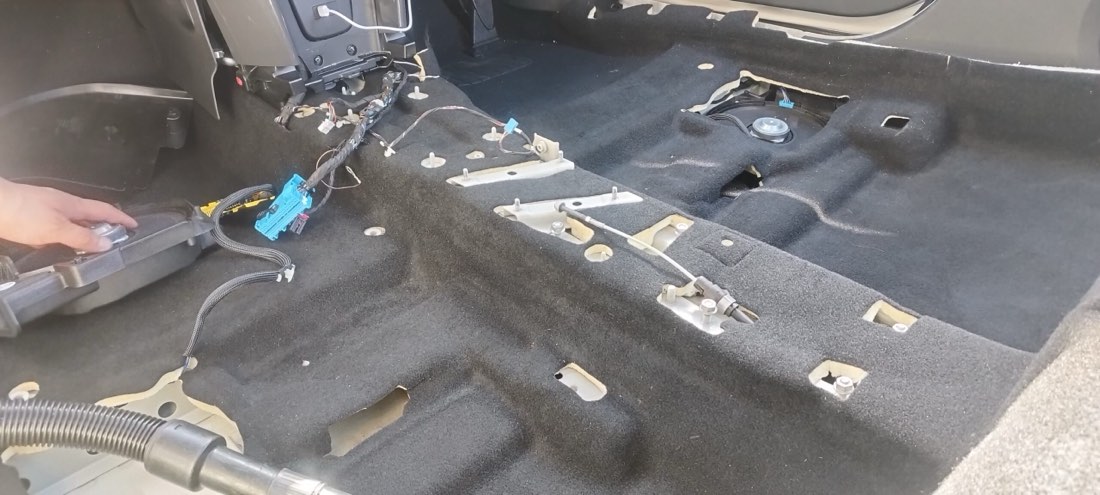 Dent Removal & Panel Repair